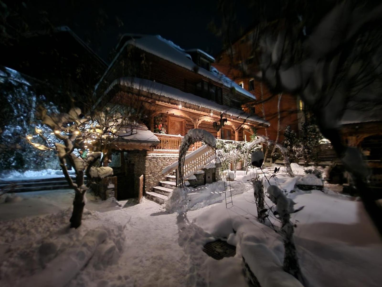 シナヤ Casa Ieud - Catunヴィラ エクステリア 写真